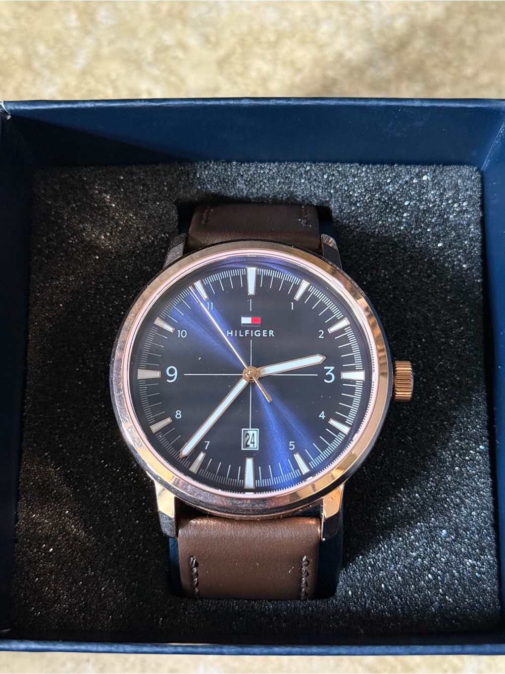 Tommy Hilfiger Men’s Watch Blue Dial Brown Leather Date Box New FAST SHIPPING